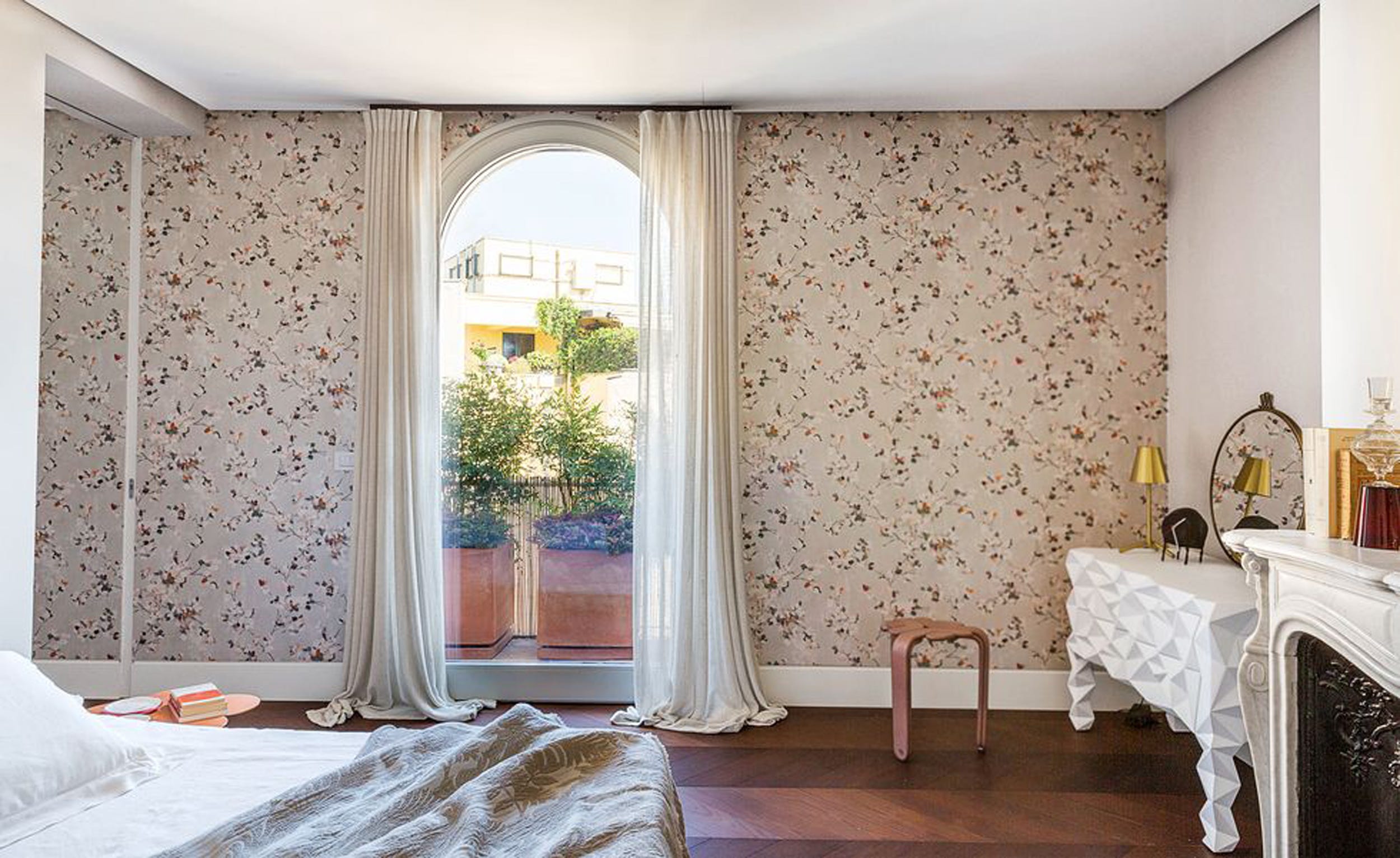 Luxury Bedroom Wallpaper